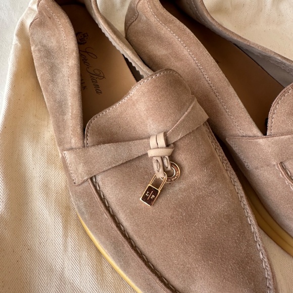 Loro Piana summer walk - Picture 3 of 7